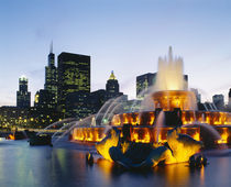 Fountain in a city lit up at night, Buckingham Fountain, Chicago, Illinois, USA by Panoramic Images