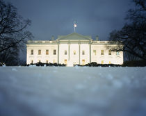 Surface view of snow in front of the White House, Washington DC, USA by Panoramic Images