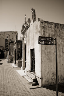 Mausoleums of Domingo Sarmiento in a cemetery von Panoramic Images