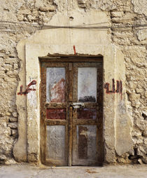 Closed door of a building, Syria von Panoramic Images