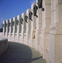 Columns at a war memorial, National World War II Memorial, Washington DC, USA von Panoramic Images