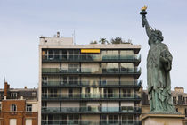 Low angle view of a statue von Panoramic Images