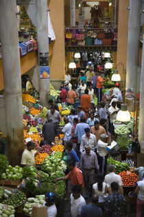 People shopping in a vegetable market, Central Market, Port Louis, Mauritius von Panoramic Images