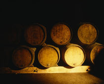 Barrels in a cellar, Chateau Pavie, St. Emilion, Bordeaux, France von Panoramic Images