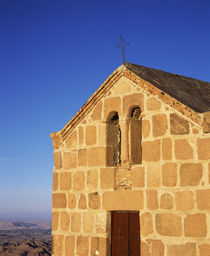 Low angle view of a chapel von Panoramic Images