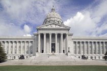 Facade of a government building von Panoramic Images