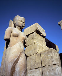 Ruins of a statue, Valley Of The Kings, Luxor, Egypt von Panoramic Images