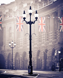 London. Regent Street. Royal Wedding Flags. von Alan Copson