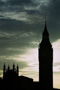 Backlighted Big Ben by Zhdan Parfenov