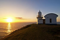 Tacking Point Lighthouse by Richard Susanto