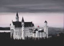 Neuschwanstein im letzten Licht des Abends von RAINER PFANNKUCH