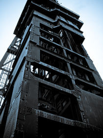 Böser Turm by Stephan Berzau
