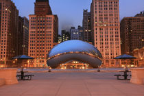 The Cloud Gate im Millennium Park, Chicago by geoland