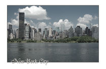 New York City Skyline mit Schriftzug von Doris Krüger