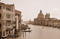 Blick auf den Canal Grande in Venedig (Sepia) by Doris Krüger