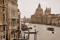 Blick auf den Canal Grande in Venedig (Sepia) von Doris Krüger