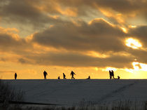 Winterspaziergang by ropo13