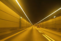 im tunnel by ralf werner froelich