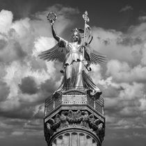 Siegessäule Berlin by Norbert Fenske