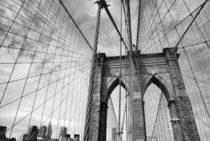 Auf der Brooklyn Bridge von buellom