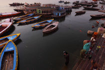 Varanasi, ghats, india, Boats and people bathing by Soumen Nath