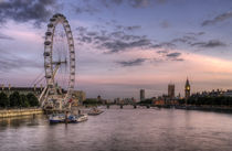 Watercolour Skies over London von tgigreeny