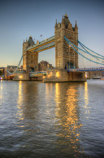 Tower Bridge at Dusk by tgigreeny