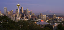 Seattle Skyline at Dusk von tgigreeny