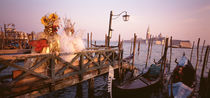 Italy, Venice, St Mark’s Basin, people dressed for masquerade von Panoramic Images