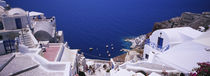 High angle view of buildings, Ammoudi Bay, Oia, Santorini, Greece von Panoramic Images