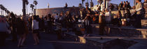 Tourists on the beach, Huntington Beach, Orange County, California, USA von Panoramic Images