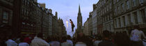 Street entertainer performing in the street, Royal Mile, Edinburgh, Scotland von Panoramic Images