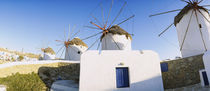 Panorama Print - Traditionelle Windmühle in einem Dorf, Mykonos, Griechenland von Panoramic Images