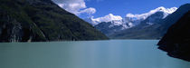 Mountain at the lakeside, Grande Dixence Dam, Valais Canton, Switzerland von Panoramic Images