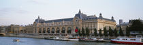 Museum on a riverbank, Musee D'Orsay, Paris, France von Panoramic Images