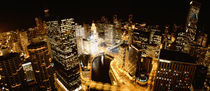 USA, Illinois, Chicago, Chicago River, High angle view of the city at night von Panoramic Images