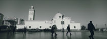 Cars parked in front of a mosque, Jamaa-El-Jedid, Algiers, Algeria von Panoramic Images