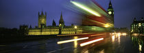 England, London, Houses of Parliament, Traffic moving in the night von Panoramic Images