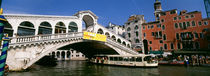 Low angle view of a bridge across a canal, Rialto Bridge, Venice, Italy von Panoramic Images