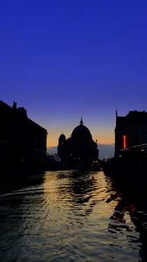 BERLIN - DOM BLUE SUNSET von tcl