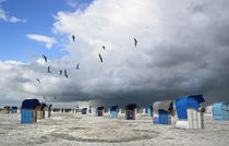 am Strand by Bernhard Kosten