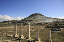 Herodion, built by Herod the Great in the Judean desert von Hanan Isachar