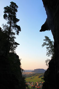 Blick durch die Bergspalte von Wolfgang Dufner