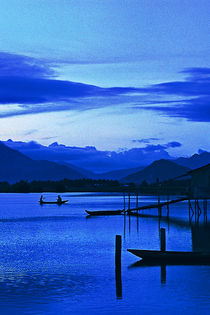 Blaue Abendstimmung - Vietnam by captainsilva