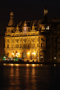 Haydarpasa Train Station by Evren Kalinbacak