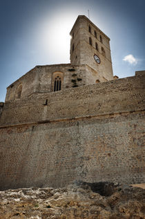 Looking up at Eivissa Cathedral. by Tom Hanslien