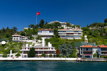 Bosphorus, Istanbul by Evren Kalinbacak