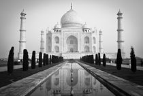 Classic Front View of the Taj Mahal in B&W by Russell Bevan Photography