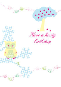 'Have a hooty birthday' von Caroline Allen