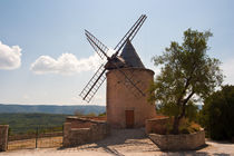 Windmill in the Provence by safaribears